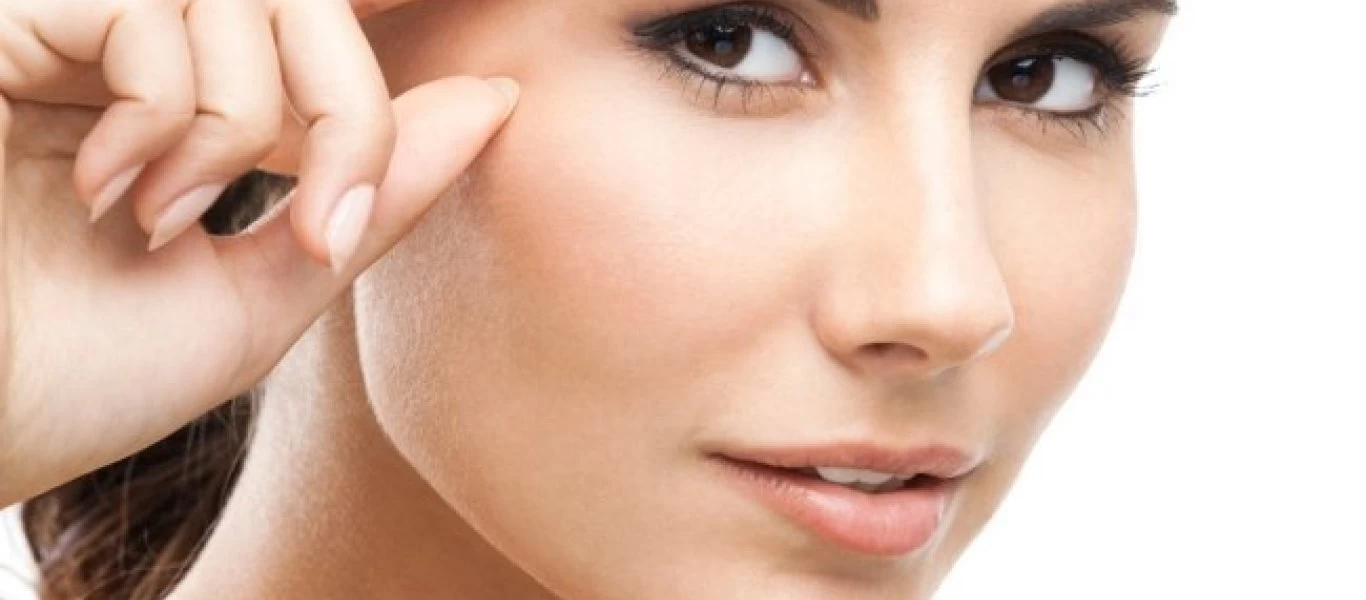 Tα τρόφιμα που μας κάνουν να δείχνουμε 5 χρόνια νεότεροι